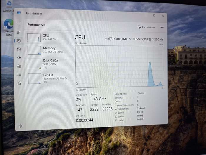 HP 15s-fq1014ni 10th Gen "Core i7" 1.30GHz 16GB RAM 512GB SSD (NVMe) Silver - Faulty Battery