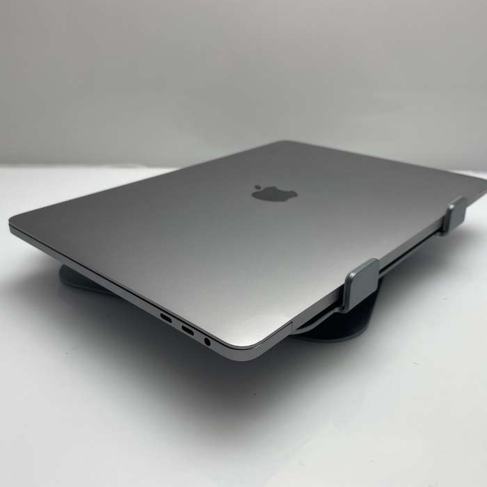 Apple MacBook Pro "Core i5" 13-inch 2,3GHz 32GB RAM (TouchBar 2020) 512GB Space Gray (12 Month Wa...