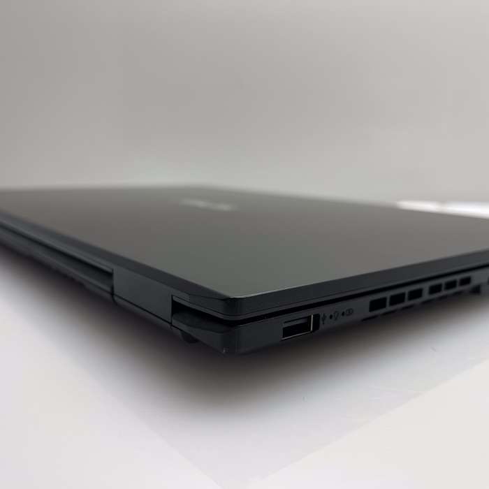 Asus B1502CG "Core i3" 8GB RAM 256GB SSD Black - Dead Pixels