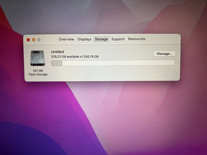 Apple Macbook Air "Core i5" 1.6 GHz 13" Inch (Early 2015) Silver -  Damaged Hinge