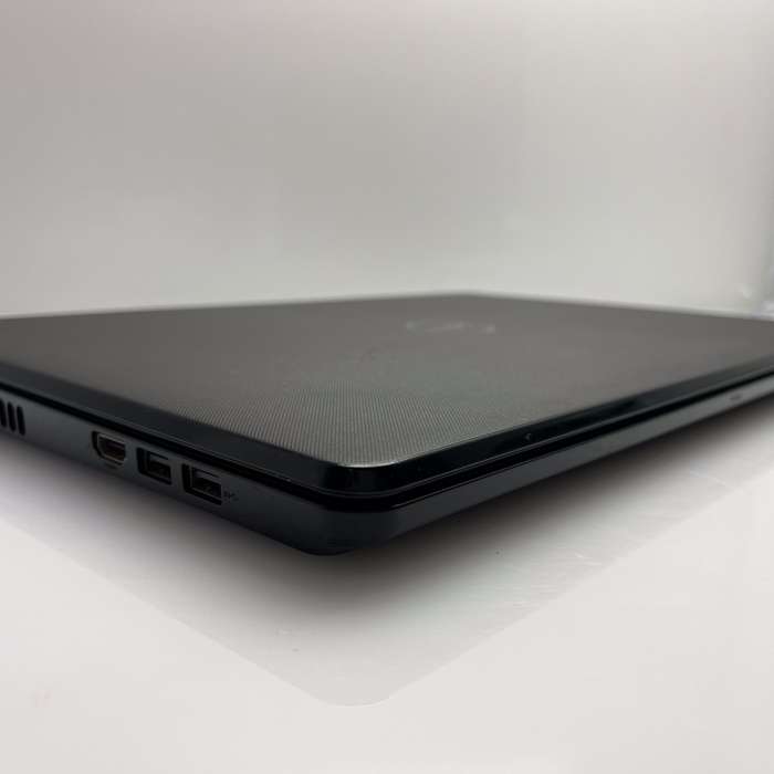 Dell Inspiron 15 "Core i5" 8GBB RAM 256GB SSD Black - No Disk Drive | No Camera