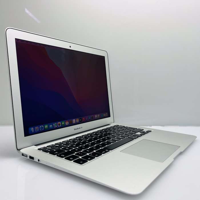Apple MacBook Air 13-Inch Core i5 1.8GHz (2017) 8GB RAM 256GB SSD Silver (3 Month Warranty)...