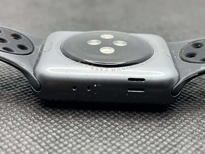 Apple Watch Series 3 42mm GPS Only Space Gray - Minor LCD Burn