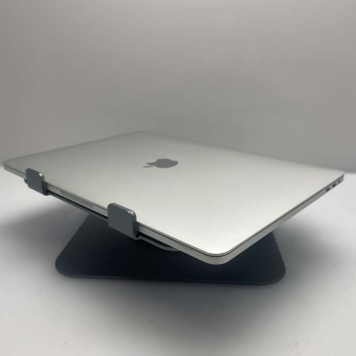 Apple MacBook Pro "Core i5" 13-inch 2.4 GHz (TouchBar/2019) 8GB RAM 512GB SSD Silver - Dead TouchBar