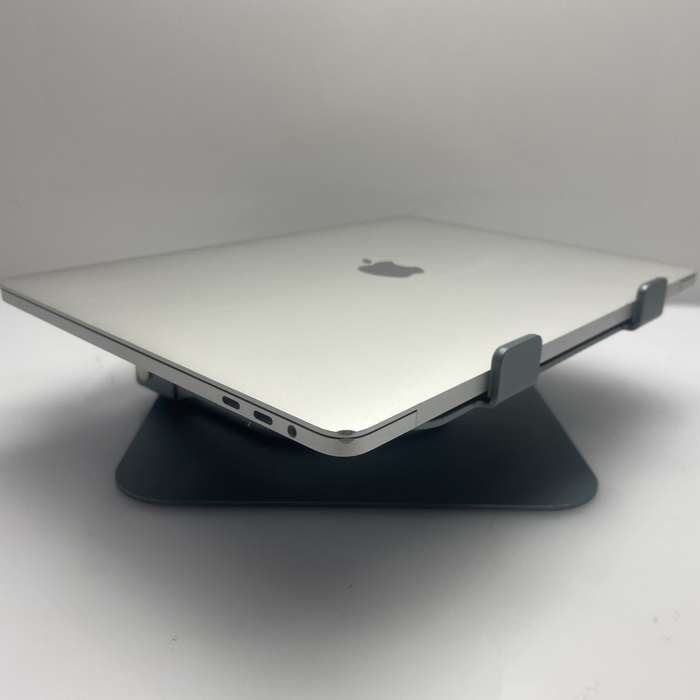 Apple MacBook Pro "Core i5" 13-inch 2.4 GHz (TouchBar/2019) 8GB RAM 512GB SSD Silver - Dead TouchBar