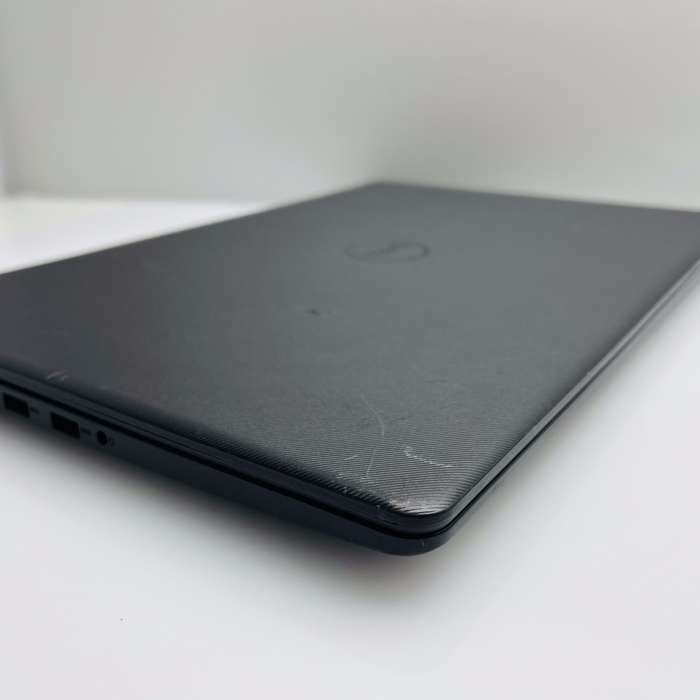 Dell Vostro 3591 10th Gen "Core i3" 2.10GHz 8GB RAM 500GB SSD (NVMe) Black - Minor Bright Spots