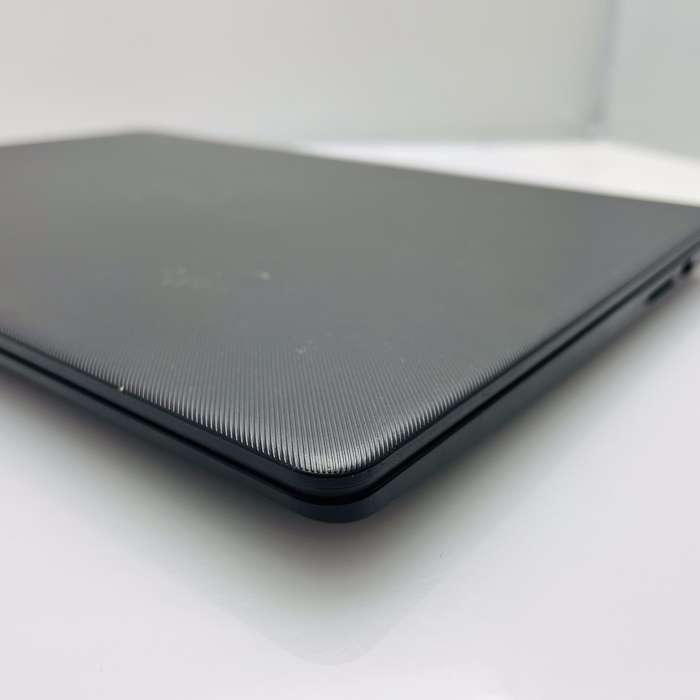 Dell Vostro 3591 10th Gen "Core i3" 2.10GHz 8GB RAM 500GB SSD (NVMe) Black - Minor Bright Spots
