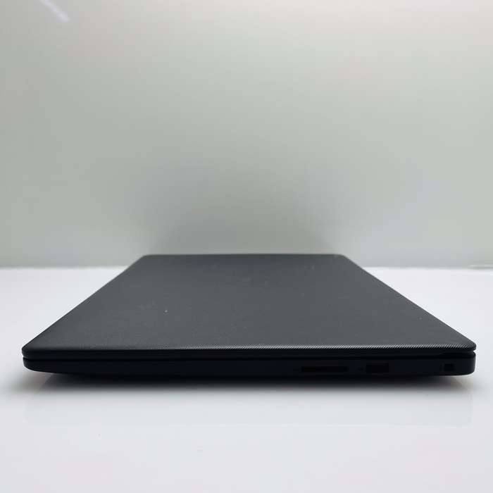 Dell Vostro 3591 10th Gen "Core i3" 2.10GHz 8GB RAM 500GB SSD (NVMe) Black - Minor Bright Spots