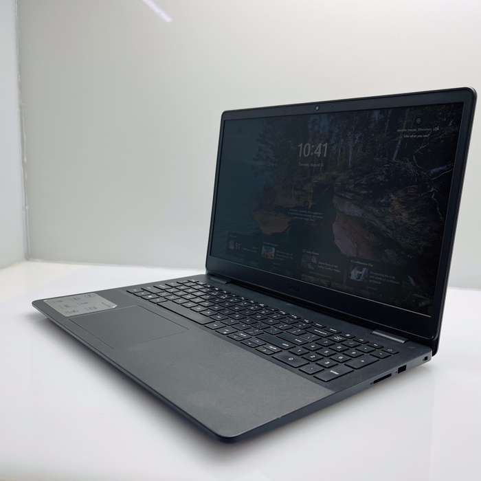 Dell Vostro 3591 10th Gen "Core i3" 2.10GHz 8GB RAM 500GB SSD (NVMe) Black - Minor Bright Spots