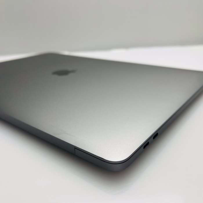 Apple MacBook Pro 15-Inch Core i7 2.6 GHz (Touch/2018) 16GB RAM 256GB SSD Space Grey (6 Mon...
