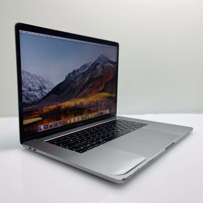 Apple MacBook Pro 15-Inch Core i7 2.6 GHz (Touch/2018) 16GB RAM 256GB SSD Space Grey (6 Mon...