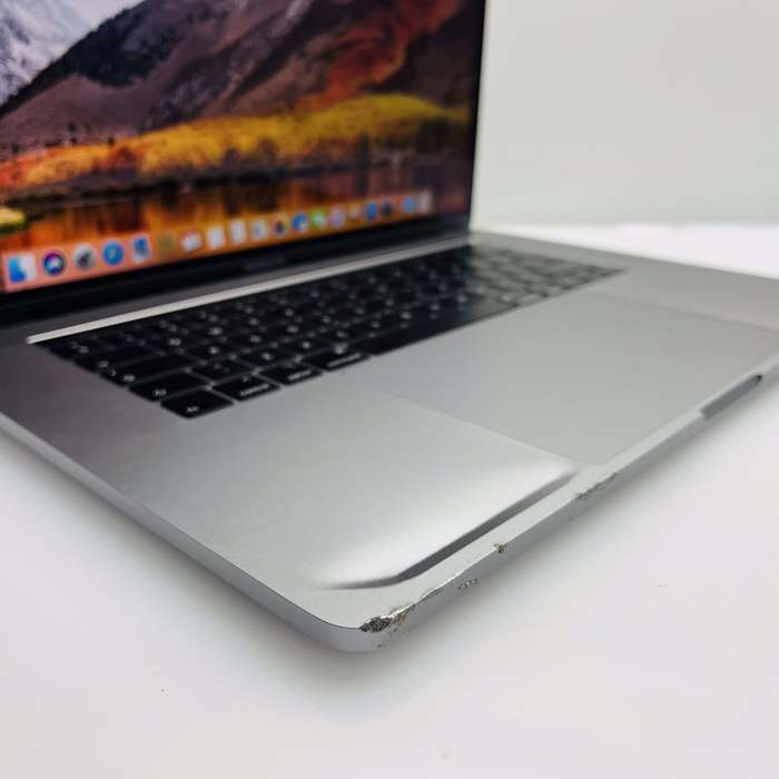 Apple MacBook Pro 15-Inch Core i7 2.6 GHz (Touch/2018) 16GB RAM 256GB SSD Space Grey (6 Mon...