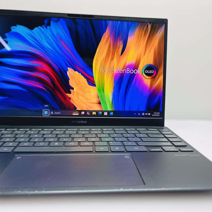 Asus Zenbook 13 UX325J 10th Gen "Core i5" 1.50GHz 8GB RAM 512GB SSD NVMe Blue - Damaged Hinge And...