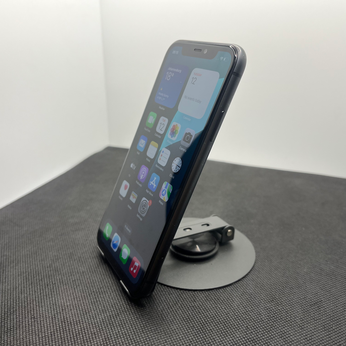 Apple iPhone 11 64GB Black (6 Month Warranty)