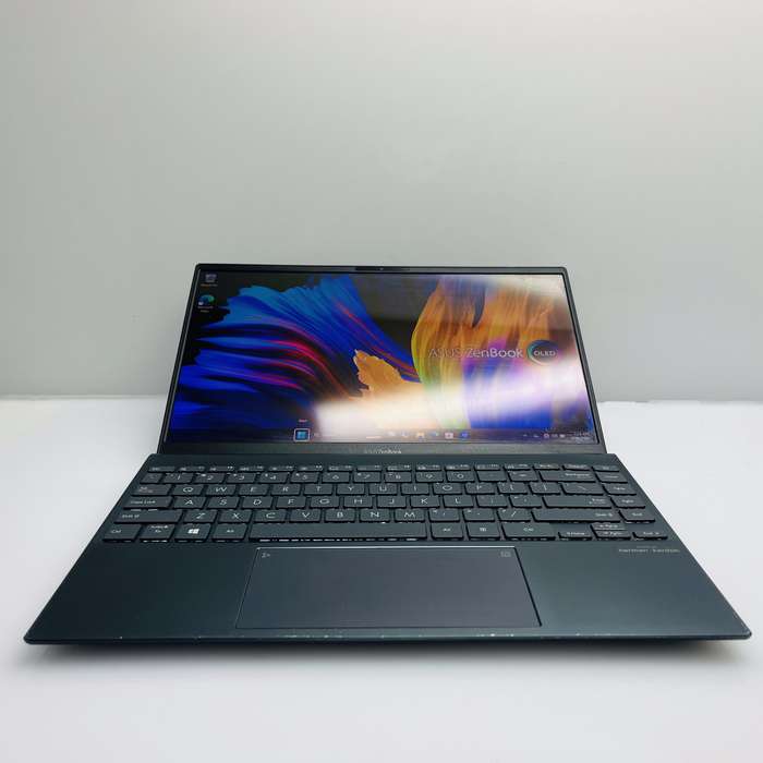 Asus Zenbook 13 UX325J 10th Gen "Core i5" 1.50GHz 8GB RAM 512GB SSD NVMe Blue - Damaged Hinge And...