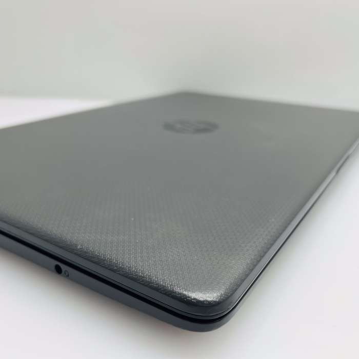 HP 255 G8 Ryzen 3 16GB RAM 256GB SSD NVMe Black - Cracked Casing