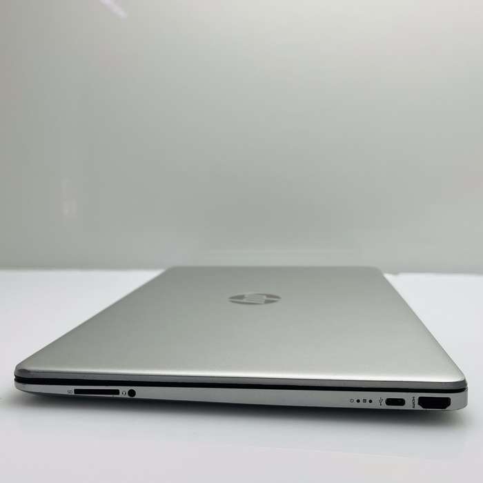 HP 15s-fq1014ni 10th Gen "Core i7" 1.30GHz 16GB RAM 512GB SSD (NVMe) Silver - Faulty Battery