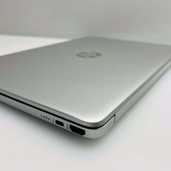 HP 15s-fq1014ni 10th Gen "Core i7" 1.30GHz 16GB RAM 512GB SSD (NVMe) Silver - Faulty Battery