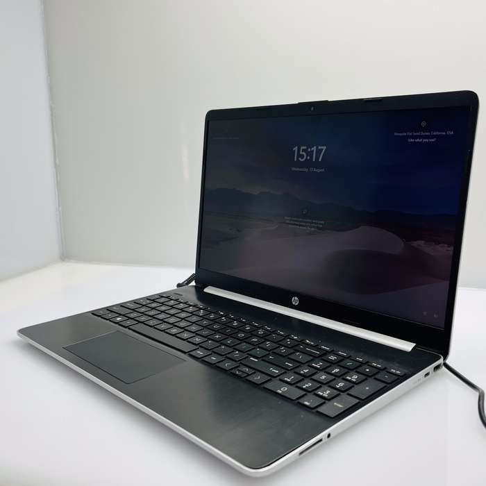 HP 15s-fq1014ni 10th Gen "Core i7" 1.30GHz 16GB RAM 512GB SSD (NVMe) Silver - Faulty Battery