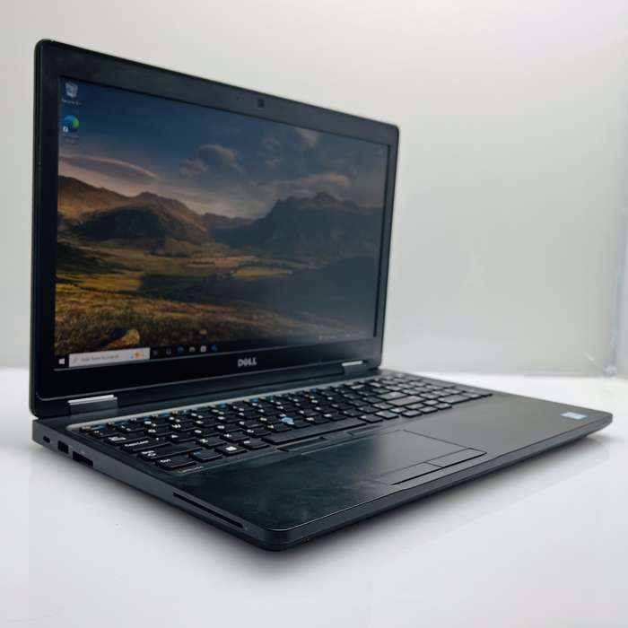 Dell Latitude 5580 7th Gen "Core i7" 2.80GHz 8GB RAM and 500GB HDD Black