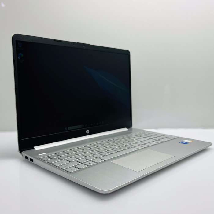 HP 15s-fq5017ni 12th Gen "Core i7" 1.70GHz 8GB RAM 512GB NVMe Silver (3 Month Warranty)