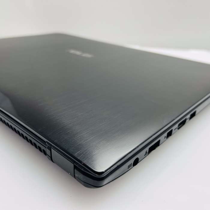 Asus FX502V "Core i7" 2.81GHz 16GB RAM 256GB SSD And 1TB HDD Black - Damaged Casing