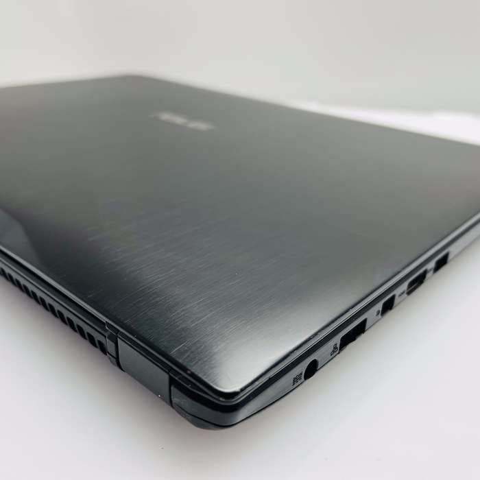 Asus FX502V "Core i7" 2.81GHz 16GB RAM 256GB SSD And 1TB HDD Black - Damaged Casing