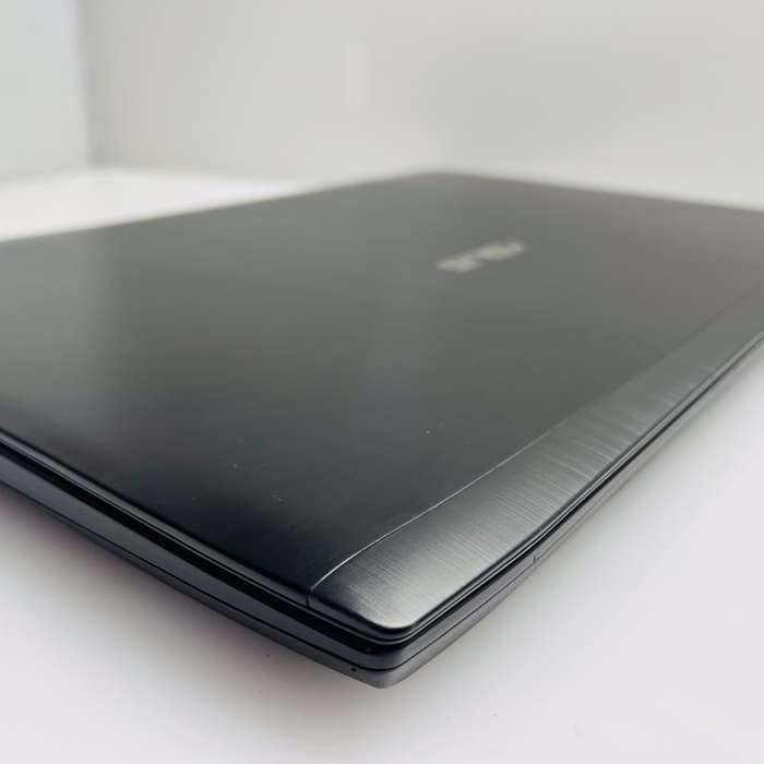 Asus FX502V "Core i7" 2.81GHz 16GB RAM 256GB SSD And 1TB HDD Black - Damaged Casing
