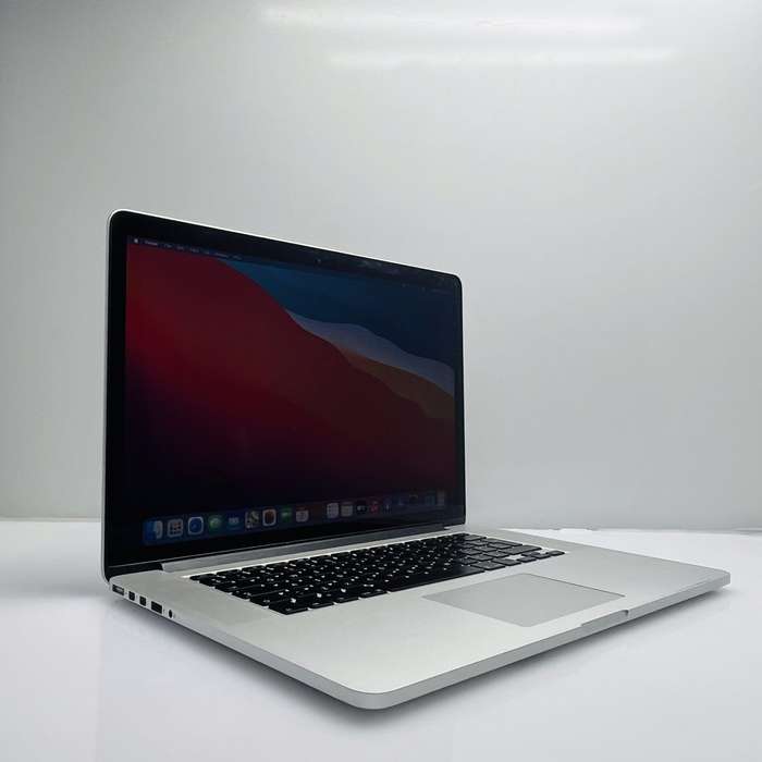 Apple MacBook Pro 15-Inch Core i7 2.00GHz 8GB RAM 256GB SSD (Late 2013) Silver (3 Month War...