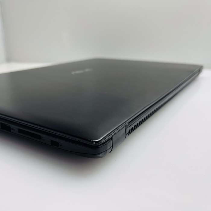 Asus FX502V "Core i7" 2.81GHz 16GB RAM 256GB SSD And 1TB HDD Black - Damaged Casing