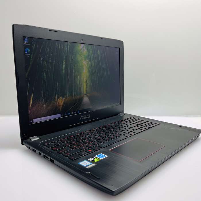 Asus FX502V "Core i7" 2.81GHz 16GB RAM 256GB SSD And 1TB HDD Black - Damaged Casing