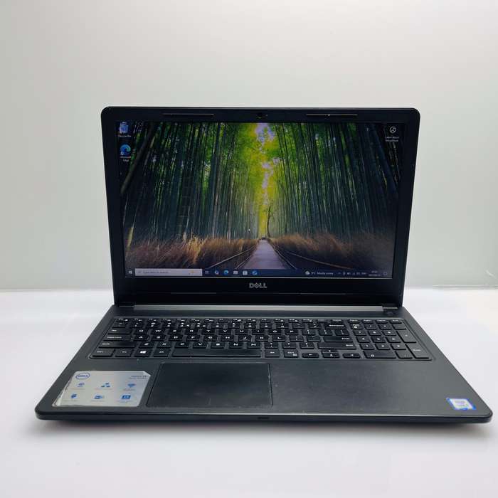 Dell Vostro 15 7th Gen "Core i5" 2.50GHz 8GB RAM 256GB SSD Black