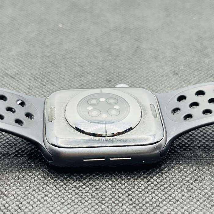 Apple Watch Series 6 Nike 44mm GPS Only Space Gray (3 Month Warranty)
