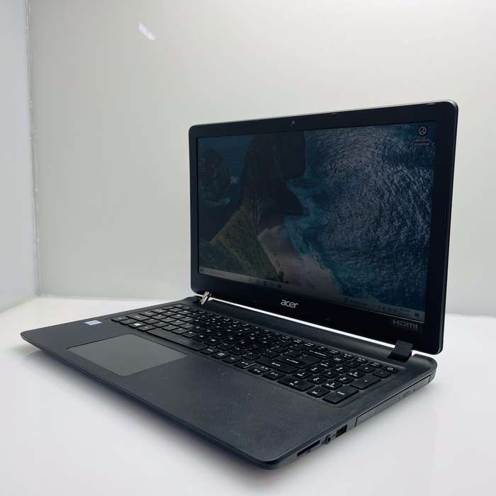 Acer Aspire N16C1 7th Gen "Core i3" 2.70GHz 8GB RAM 256GB SSD Black - No Webcam And Hinge Damage