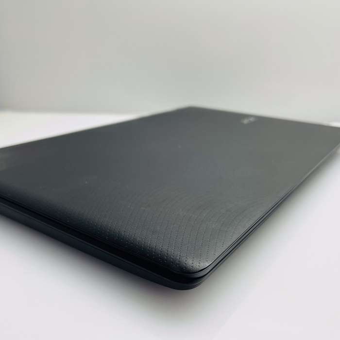 Acer Aspire N16C1 7th Gen "Core i3" 2.70GHz 8GB RAM 256GB SSD Black - No Webcam And Hinge Damage