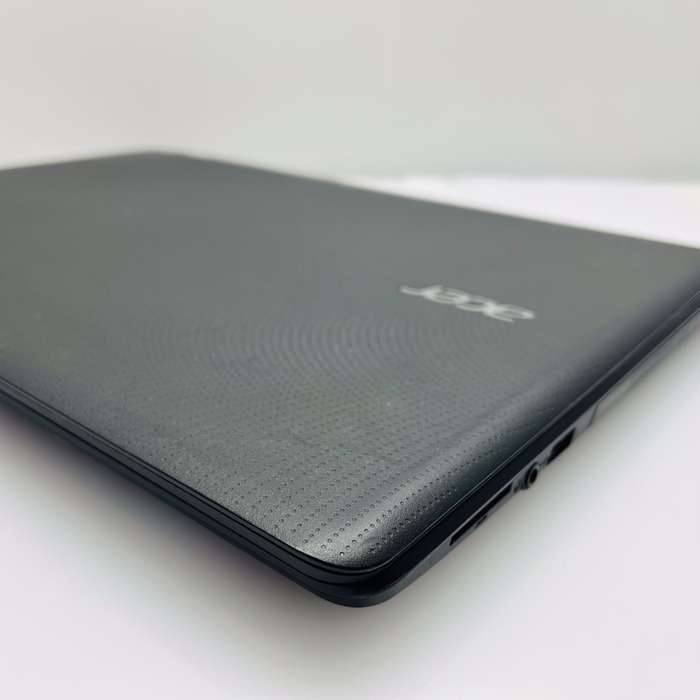 Acer Aspire N16C1 7th Gen "Core i3" 2.70GHz 8GB RAM 256GB SSD Black - No Webcam And Hinge Damage