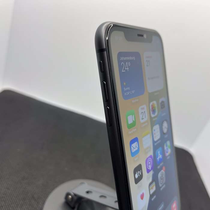 Apple iPhone 11 64GB Black (6 Month Warranty)