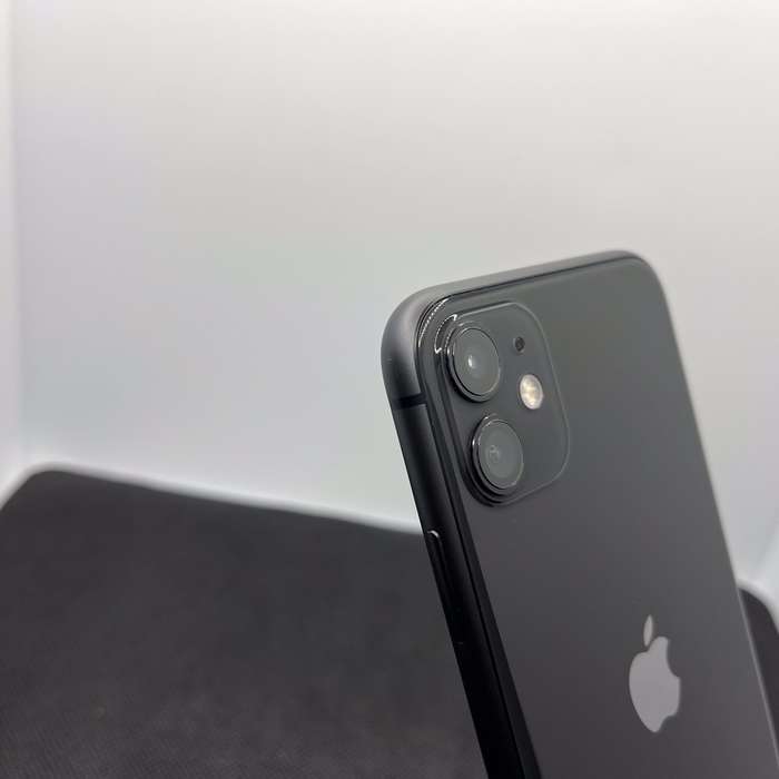Apple iPhone 11 64GB Black (6 Month Warranty)