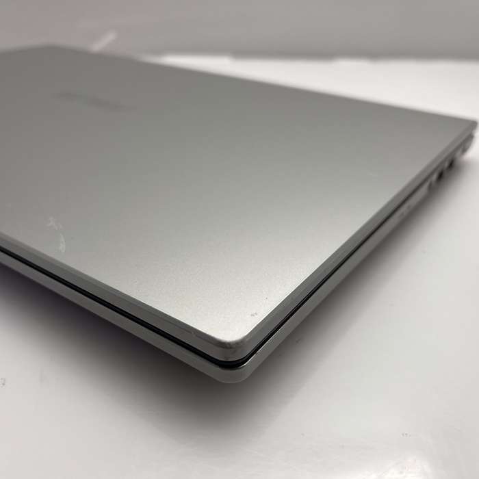 Asus M515U Ryzen 5 2.10GHz 12GB RAM 500GB SSD NVMe Silver (3 Month Warranty)  Minor Bright Spots