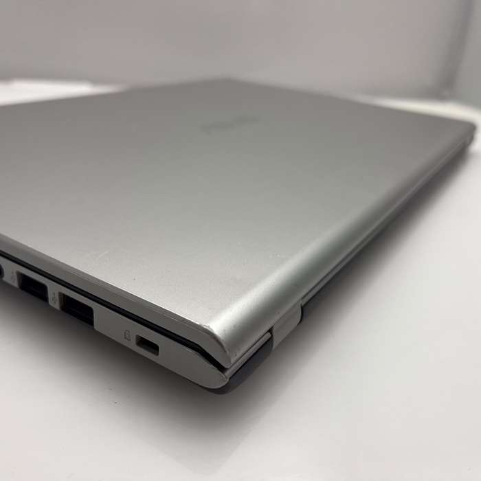 Asus M515U Ryzen 5 2.10GHz 12GB RAM 500GB SSD NVMe Silver (3 Month Warranty)  Minor Bright Spots
