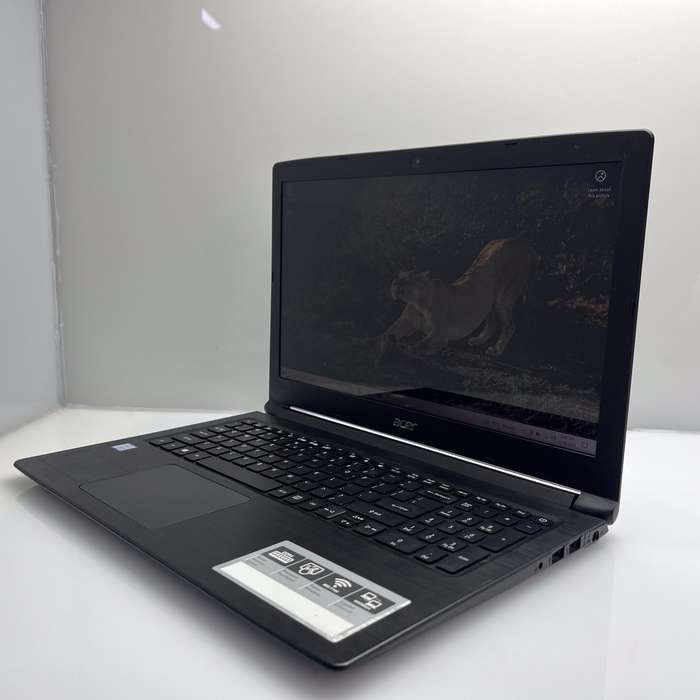 AcerAspire 3 A315-53 7th Gen "Core i3" 2.40GHz 8GB RAM 512GB SSD Black - Damaged Casing And Hinge