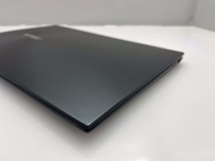 Asus ZenBook Flip 13 UX363E 11th Gen "Core i5" 2.40GHz 8GB RAM 512GB SSD (NVMe) Blue - Cracked Sc...
