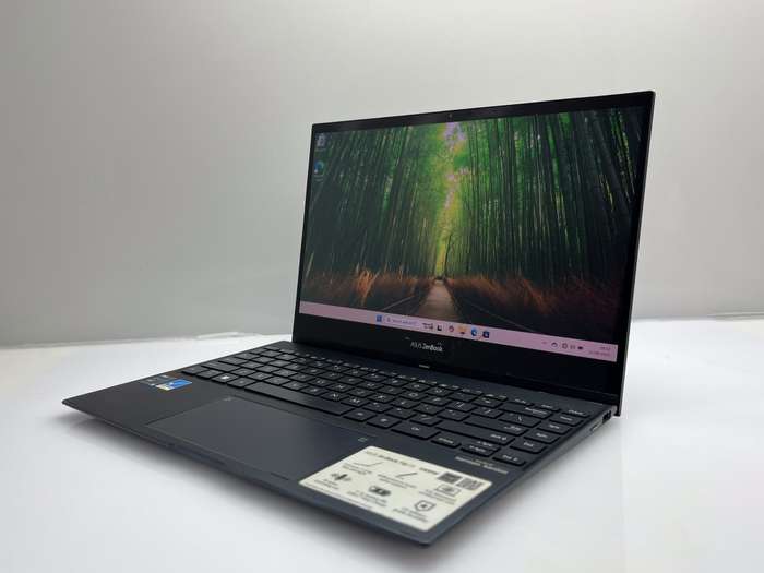 Asus ZenBook Flip 13 UX363E 11th Gen "Core i5" 2.40GHz 8GB RAM 512GB SSD (NVMe) Blue - Cracked Sc...