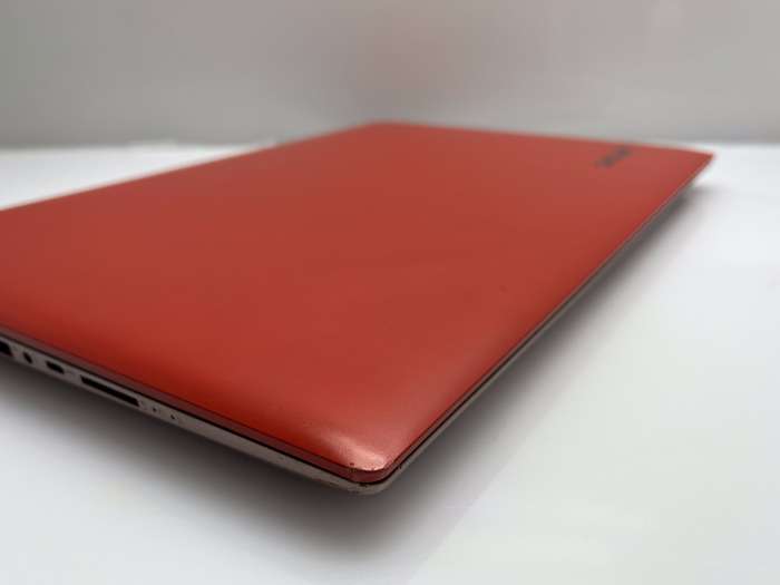 Lenovo IdeaPad 320-15IKB 7th Gen "Core i3" 2.40GHz 6GB RAM 512GB SSD Red - Damaged Hinge And Brig...