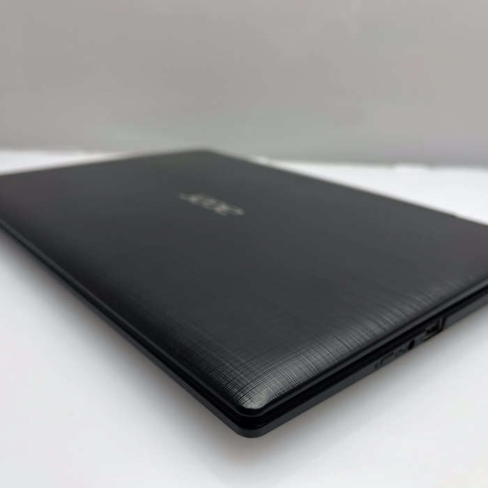 Acer Spin 1 SP111-33-C19T "Celeron N4000" 1.10GHz 4GB RAM 60GB SD Black - Damaged Hinge And Casing