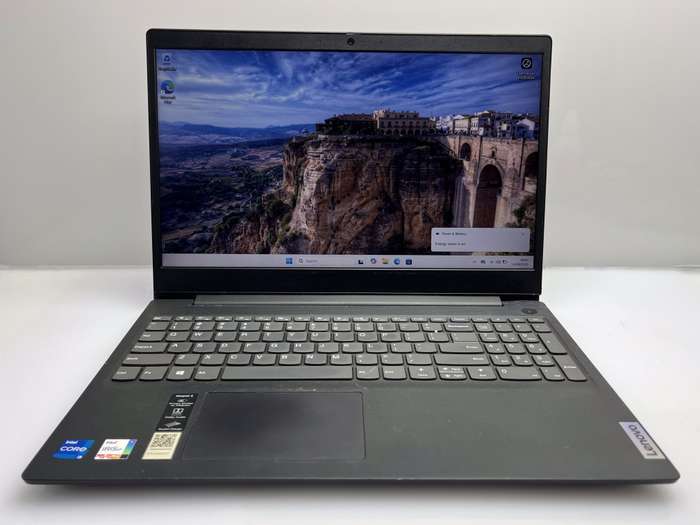 Lenovo IdeaPad 3 15ITL05 11th Gen 8GB RAM 512GB SSD NVMe Black - Bright Spots And Damaged Casing