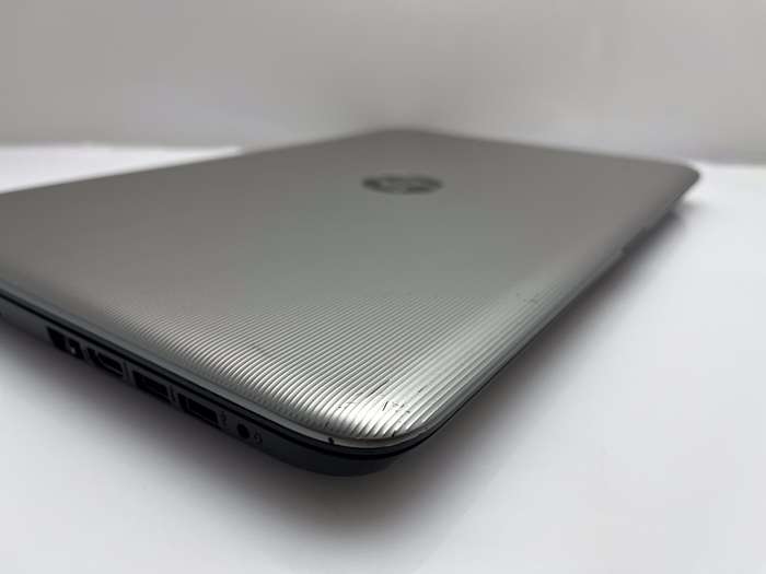 HP 15-ay031ni "Celeron N3060" 1.60GHz 8GB RAM 500GB HDD Silver - Faulty Battery