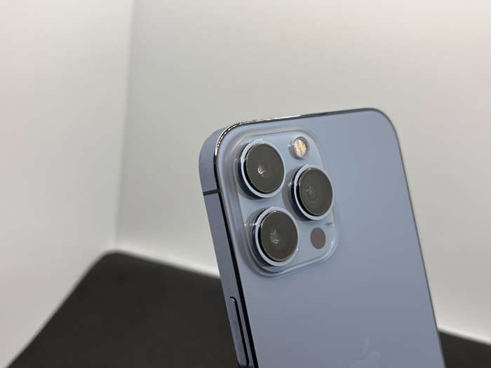 Apple iPhone 13 Pro Max 256GB Sierra Blue (12 Month Warranty) - LCD Burn