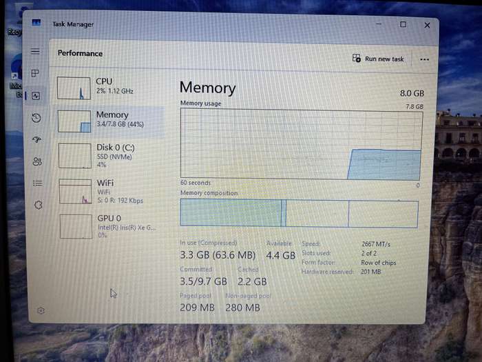 Lenovo IdeaPad 3 15ITL05 11th Gen 8GB RAM 512GB SSD NVMe Black - Bright Spots And Damaged Casing