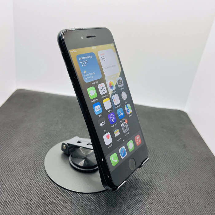 Apple iPhone SE (2020) 64GB Black - Minor Bright Spots